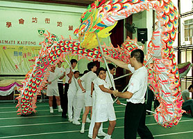 圖 片 